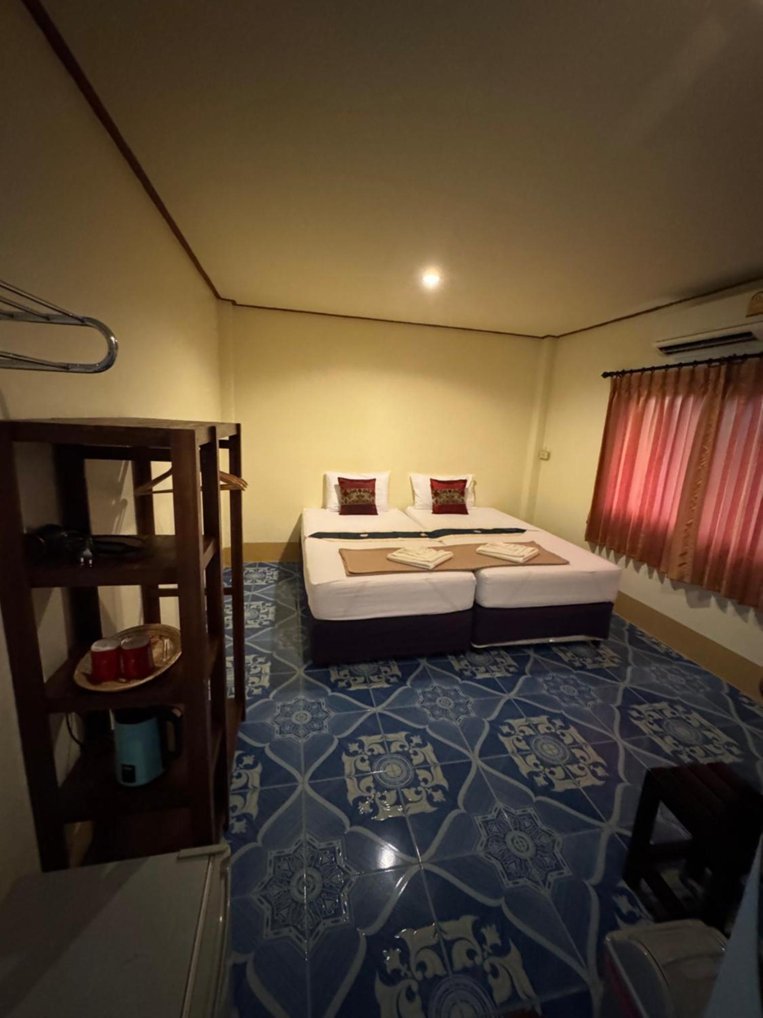 Готель Baan Klong House Baan Khai Екстер'єр фото